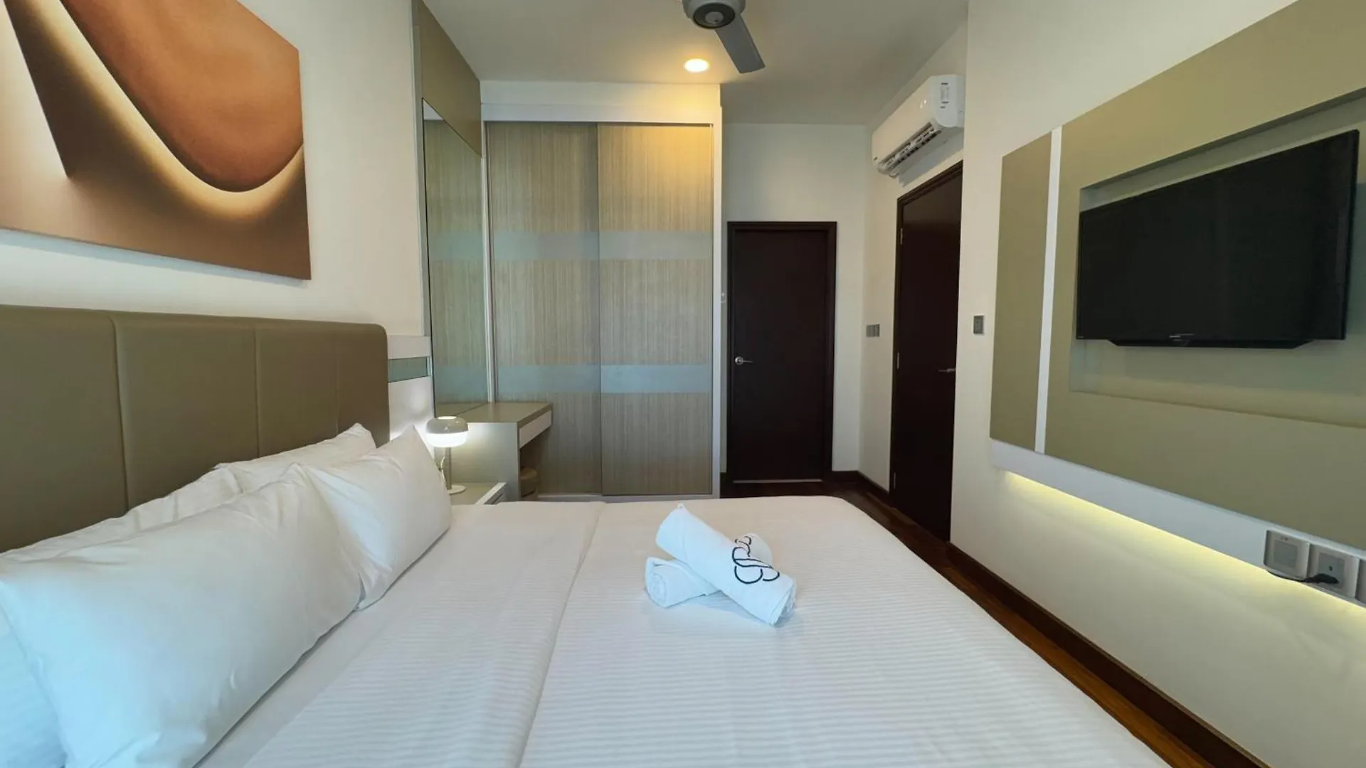 Apartment Paragon Suites Ciq By Stayrene Johor Bahru